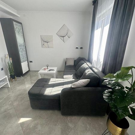 Villa Zonta Apartment Maremi With Private Jacuzzi Buje Eksteriør bilde
