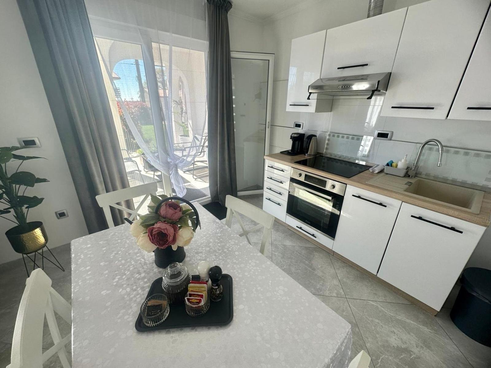 Villa Zonta Apartment Maremi With Private Jacuzzi Buje Eksteriør bilde